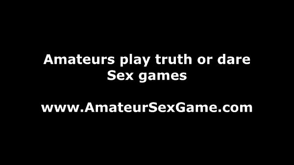 Amateur bi babes play dare at party