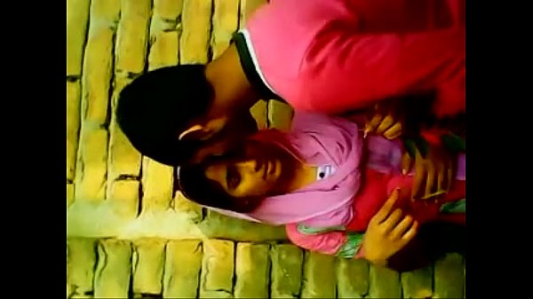 Bangladeshi school girl www.desiscandal.xyz