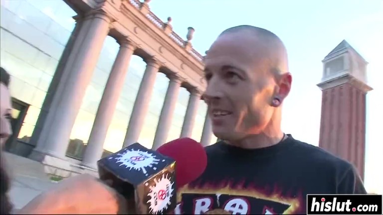 Brunette hottie drools on a fat dick