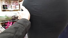 Delucious big butts mature sexy milfs in tight skirts