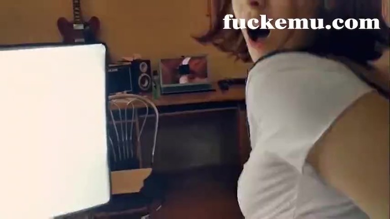 Hot sexy brunette MILF legs show in tight minidress upskirt high heels