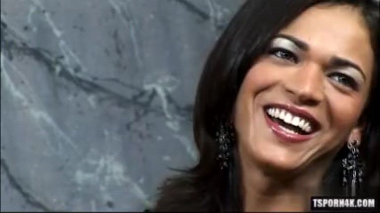 Italian transsexual fetish and cumshot