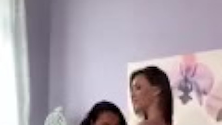 Lesbian kissing from Adel Morel’s Snapchat