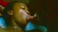 Nadege salope de guadeloupe suce et ce fais limer la chatte