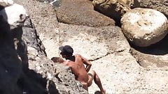 Scopata a pecora fra gli scogli