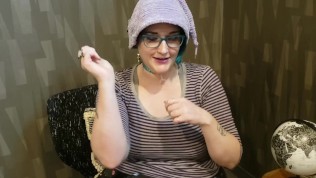 Seattle Ganja Goddess tells a sexy story about group sex: Granny panties
