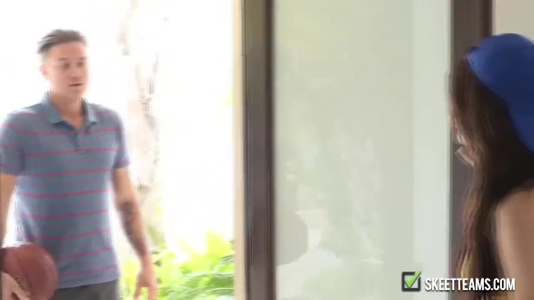 Sexy Teen With Amazing Ass Loves Hardcore Sex