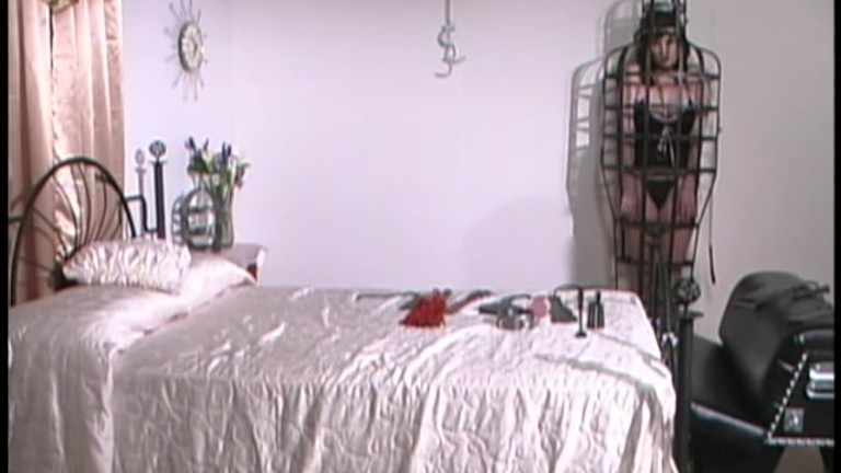 Spanking Desires – Scene 3 – Bizarre