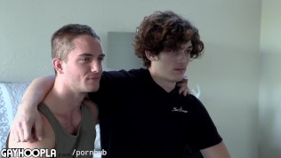 str8 jock plays with hot hairy otter who lovvvvvves cum! facial