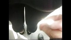 Your Wife Complaining all day? let her be Encoxada