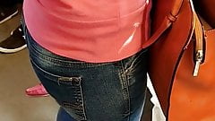 Lund ko masal Dene wali Gaand… Paad de toh Lund mar jaye