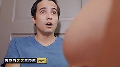 Mommy Got Boobs  – Krissy Lynn Ricky Spanish – Helicockter