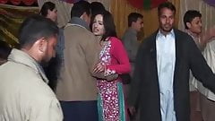 Pakistani girls boobs showings her boobs