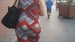 Sensual chubby arabic butt