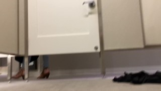 4k HD Masturbating in the Nordstrom Dressing Room