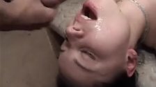 Amateur teen girlfriend takes huge facials