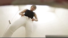 Asian babe watched peeing