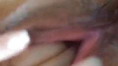 asian gf plays her pussy