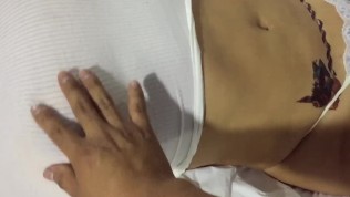 Mujer de mi tío duerme , entro y la follo