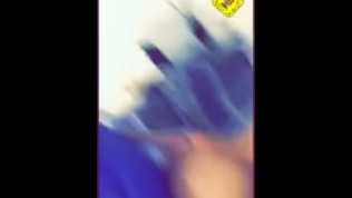 Beurette de cité avec un gro cul