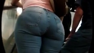 Big butt bbw milf at mall 6