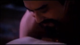 皇上招人侍寢，戰況激烈 The emperor recruited people to sleep, and the battle was fierce.