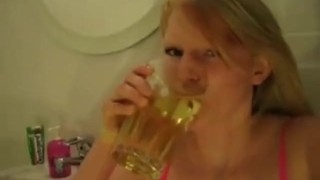 Piss Drinking – 14