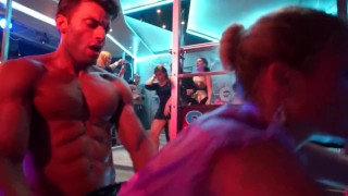 Ripped fitness bodybuilder fucks blonde in orgy