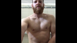 Bearded jerk off in dressing room