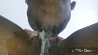 Making the ebony college teen squirt from clit teasing
