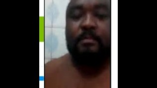 Mbang Gerard homme camerounai se mastube