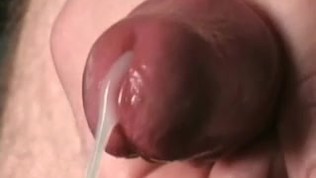 Mecalpha cums a nice shot (close up – slow motion)