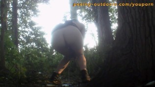 peeing-outdoors-04