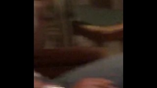 Ragazzi annoiati fanno mero sesso tra amici