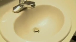 2 blondes got fucked in bathroom