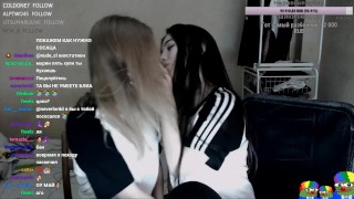 2 Russian girls make out on Twitch stream after a big donation.
