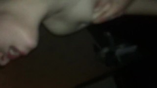 Amateur teen gets wet