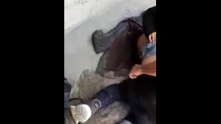 Comiendo en la calle on mi tia