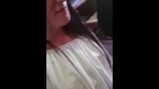 2 lesbiche italiane mostrano i culi e si leccano la figa (ITA)