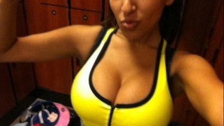 Big Boob Babes Hot Sexy Teens Bikini Lingerie Webcam Sluts