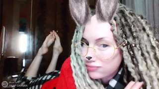 Have to be quiet coz not alone! Stroke your cock for my dirty soles