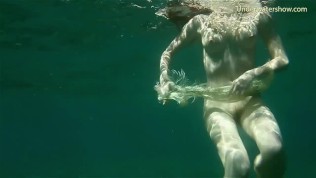 Hot babes in the sea lonely naked