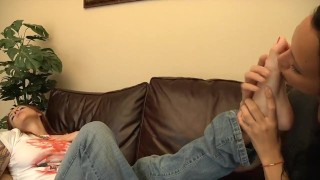 Lea’s Magic Necklace Makes Paris Her Foot Slave (IWantFeet) (Foot Worship)