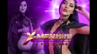 Petite Queen Of Anal SELENE GALLIO Needs King´s Big Cock