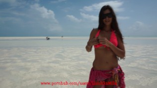 Sex on the beach in public!