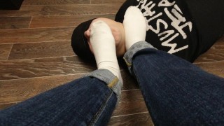SLAVE LICK FEET MISTRESS IN white socks and PANTYHOSE NYLON FOOT WORSHIP