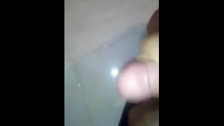 hetero pajero se pone cachondo con un pajaso