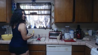 MAKING PUSSY brownies for married cock- custom video