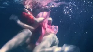 Natalia and Lilia swimming pool erotics