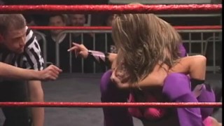 Pro Women wrestling Blonde v Brunette